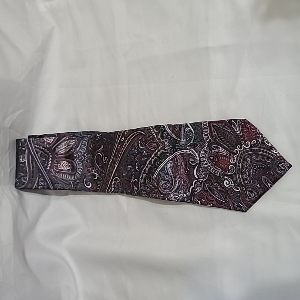 Vintage Christian Dior tie.